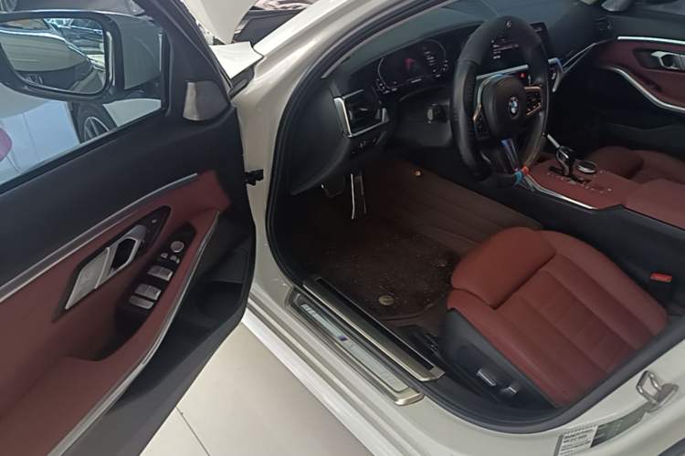 Used BMW 3 Series 2022 320Li M Sport Package Driver Seat