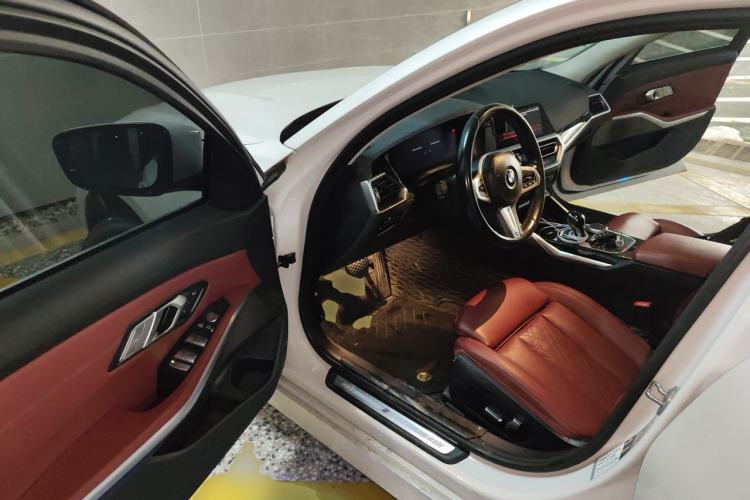 Used BMW 3 Series 2022 320Li M Sport Package Driver Seat