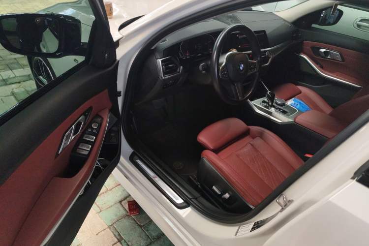Used BMW 3 Series 2022 330Li xDrive M Sport Night Edition Package Driver Seat