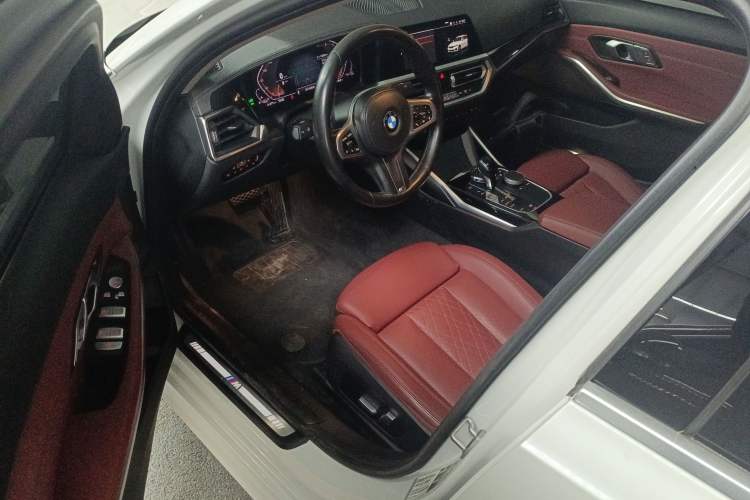 Used BMW 3 Series 2022 320Li M Sport Package Driver Seat