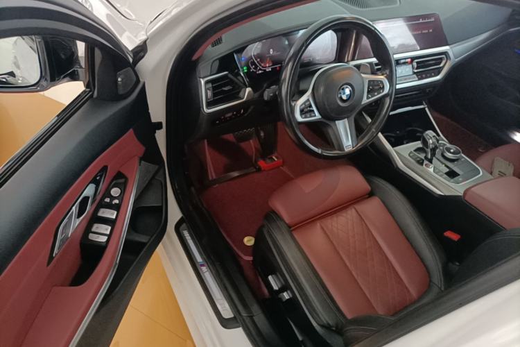 Used BMW 3 Series 2022 325i M Sport Night Edition Package Driver Seat