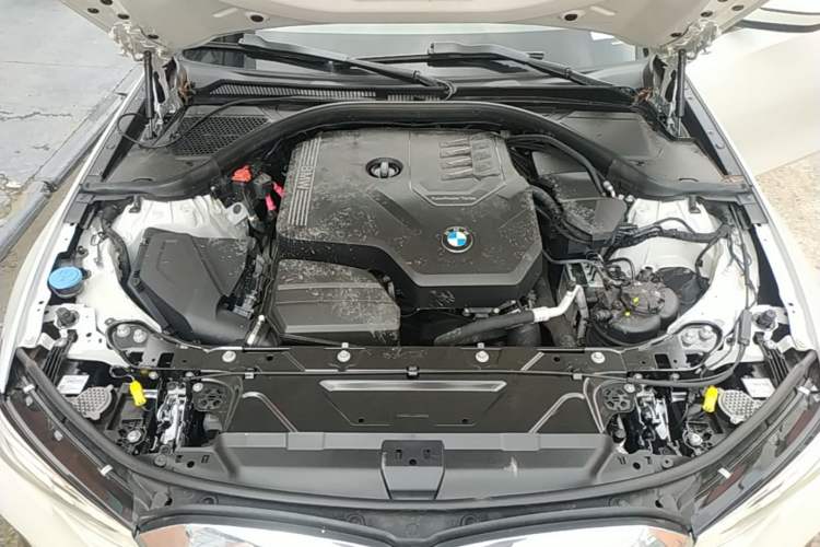 Used BMW 3 Series 2022 325i M Sport Package Engine Bay