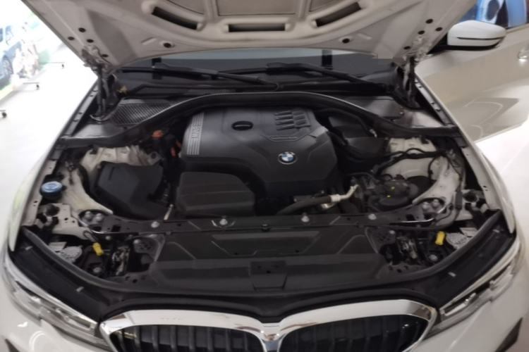 Used BMW 3 Series 2022 325i M Sport Package Engine Bay