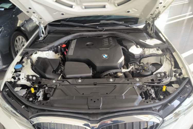 Used BMW 3 Series 2022 325Li M Sport Package Engine Bay