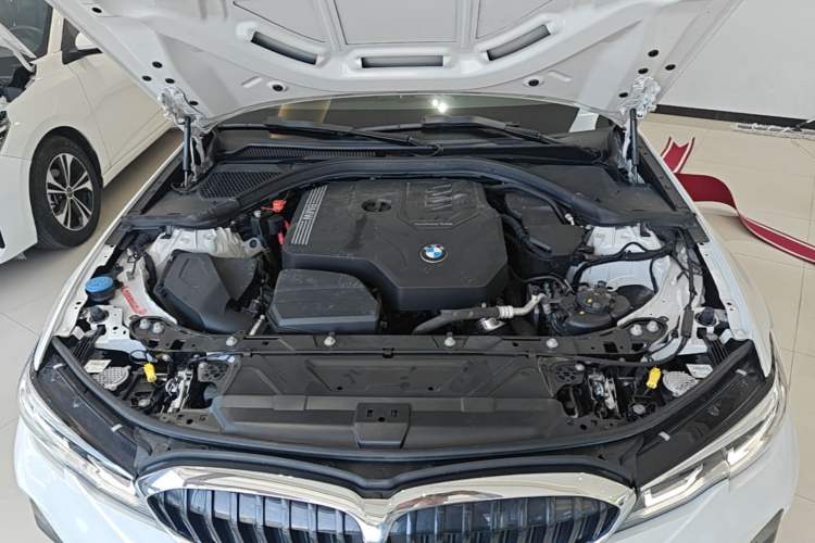 Used BMW 3 Series 2022 Restyled 320Li M Sport Package Engine Bay