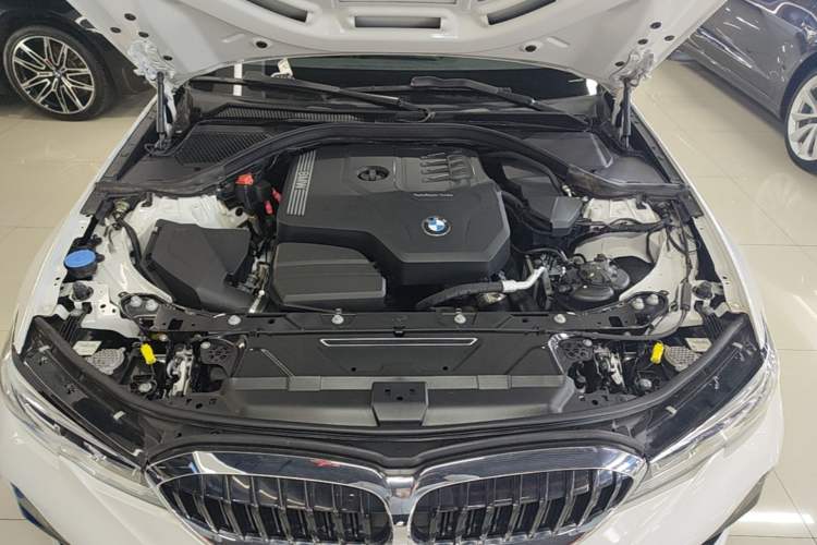 Used BMW 3 Series 2022 325Li M Sport Package Engine Bay