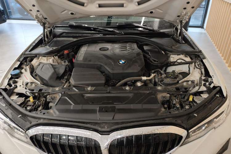 Used BMW 3 Series 2022 320Li M Sport Package Engine Bay