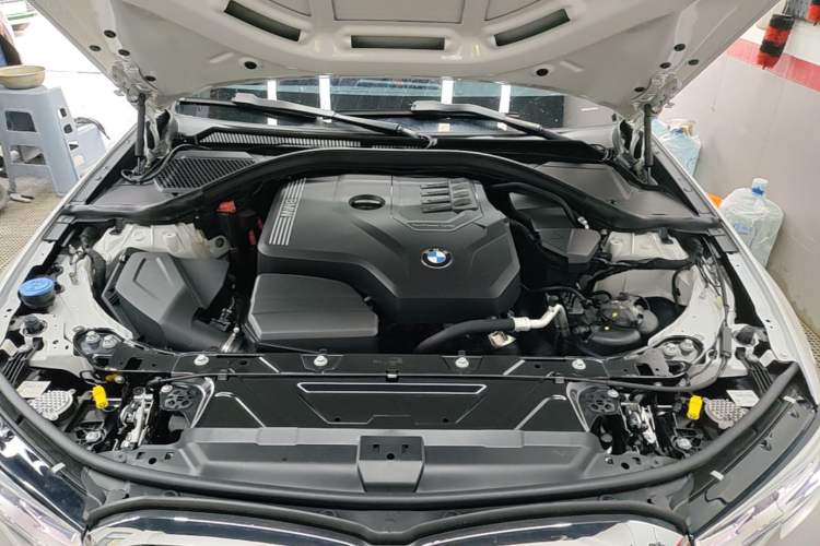 Used BMW 3 Series 2022 Updated 325i M Sport Package Engine Bay