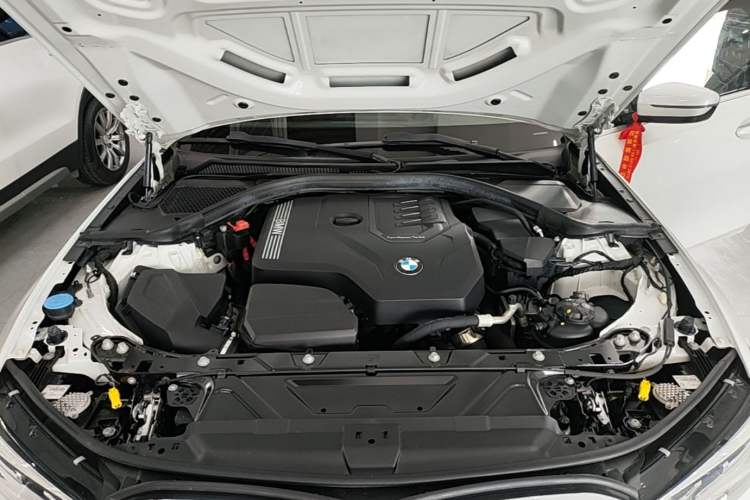 Used BMW 3 Series 2022 325Li M Sport Package Engine Bay
