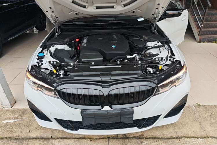 Used BMW 3 Series 2022 325Li M Sport Night Edition Package Engine Bay