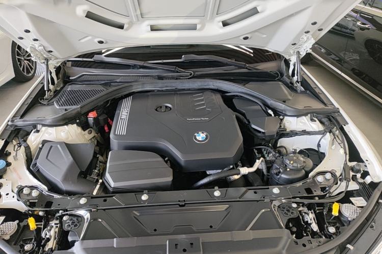Used BMW 3 Series 2022 325i M Sport Package Engine Bay