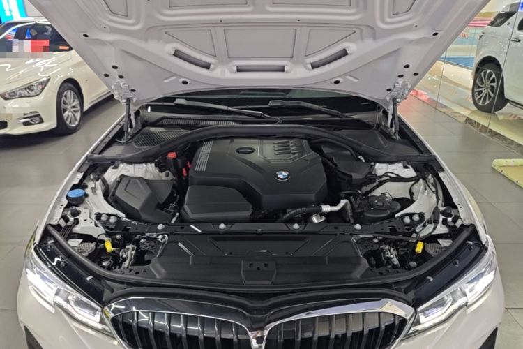 Used BMW 3 Series 2022 325i M Sport Package Engine Bay