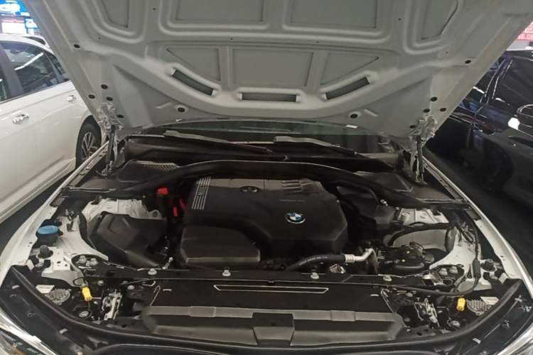 Used BMW 3 Series 2022 Restyled 320Li M Sport Package Engine Bay