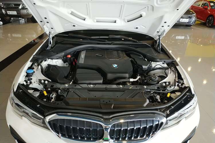 Used BMW 3 Series 2022 Restyled 320Li M Sport Package Engine Bay