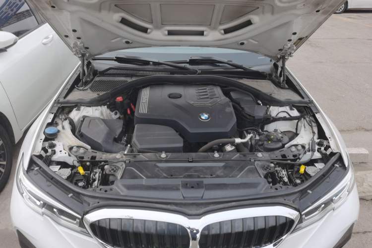 Used BMW 3 Series 2022 325Li M Sport Package Engine Bay