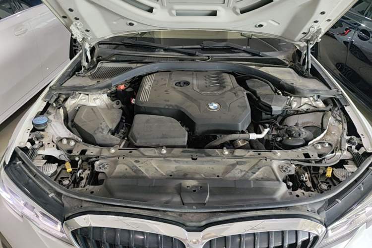 Used BMW 3 Series 2022 Restyled 320Li M Sport Package Engine Bay