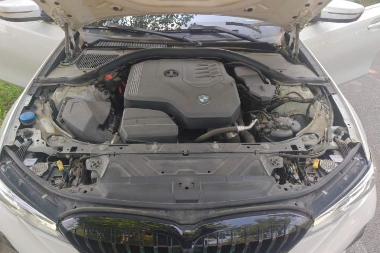 Used BMW 3 Series 2022 Updated 325i M Sport Package Engine Bay