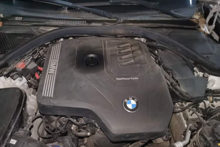 Used BMW 3 Series 2022 325i M Sport Package Engine Bay