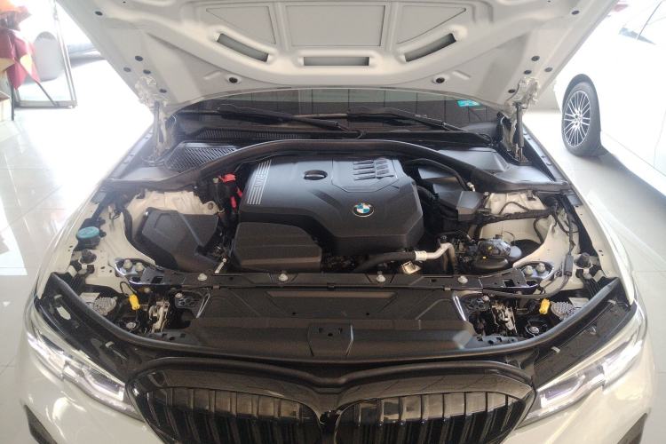 Used BMW 3 Series 2022 325Li M Sport Night Edition Package Engine Bay