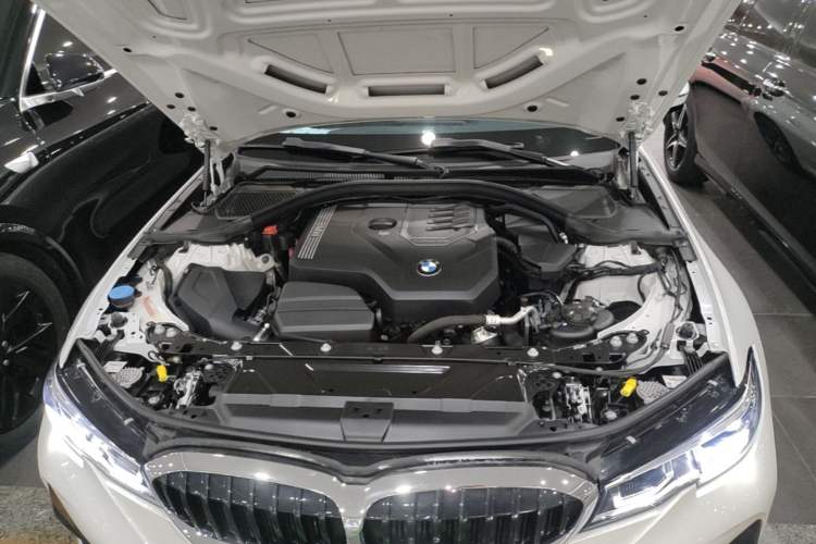 Used BMW 3 Series 2022 325Li M Sport Package Engine Bay