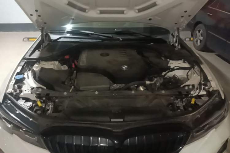 Used BMW 3 Series 2022 325i M Sport Night Edition Package Engine Bay