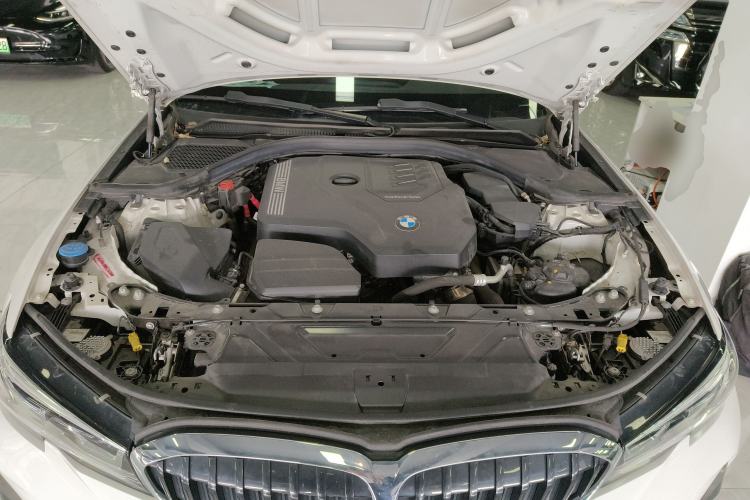 Used BMW 3 Series 2022 325Li M Sport Package Engine Bay