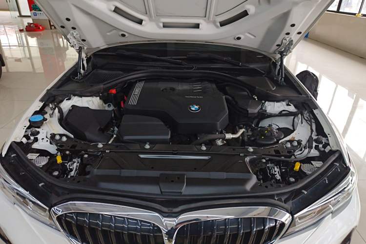 Used BMW 3 Series 2022 Restyled 320Li M Sport Package Engine Bay
