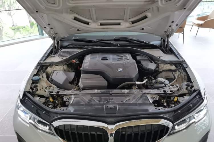 Used BMW 3 Series 2022 320Li M Sport Package Engine Bay