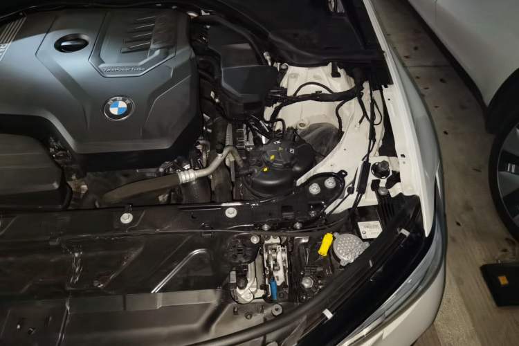 Used BMW 3 Series 2022 325Li M Sport Package Engine Bay Left