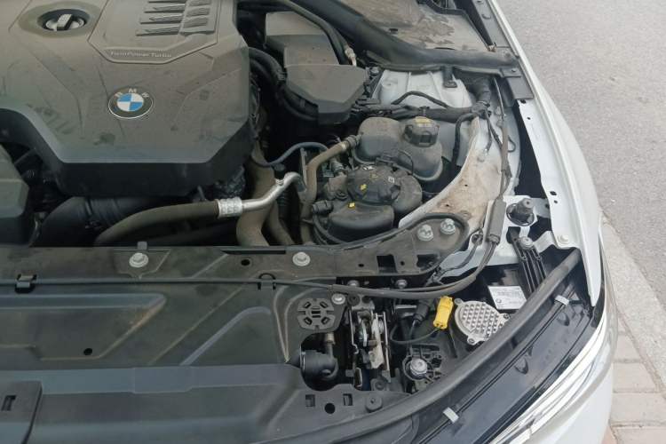 Used BMW 3 Series 2022 330Li xDrive M Sport Night Edition Package Engine Bay Left