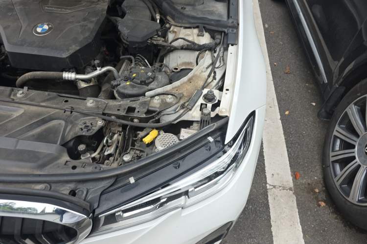 Used BMW 3 Series 2022 325Li M Sport Package Engine Bay Left