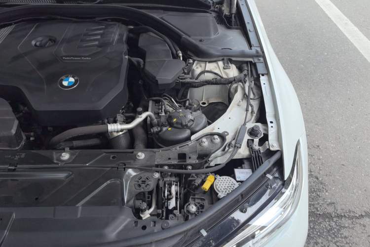 Used BMW 3 Series 2022 325Li M Sport Package Engine Bay Left