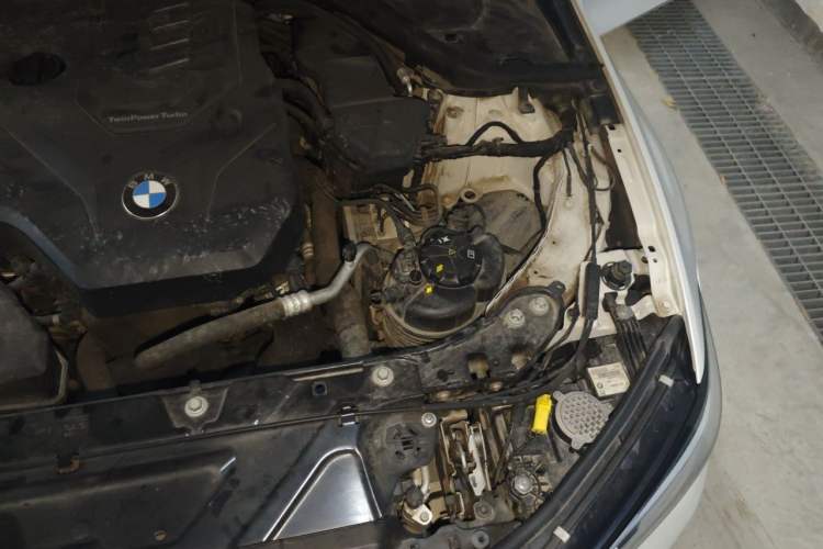Used BMW 3 Series 2022 325Li M Sport Night Edition Package Engine Bay Left