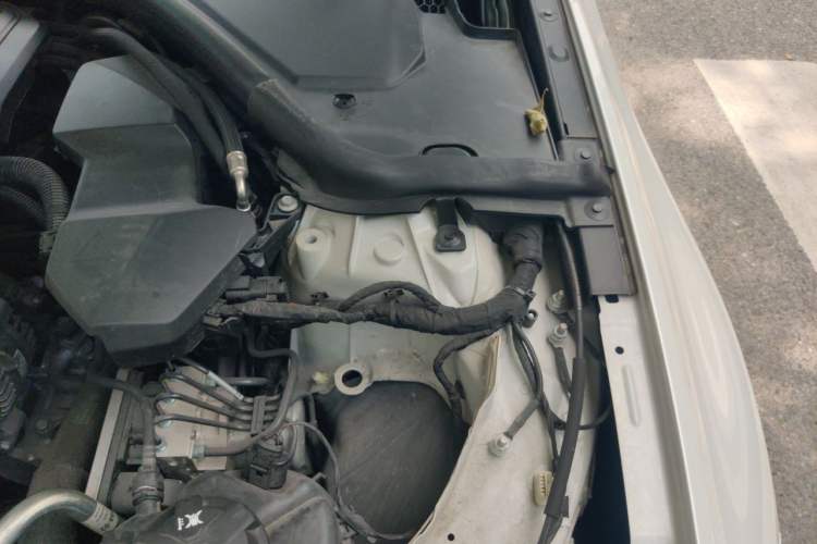 Used BMW 3 Series 2022 325Li M Sport Package Engine Bay Left