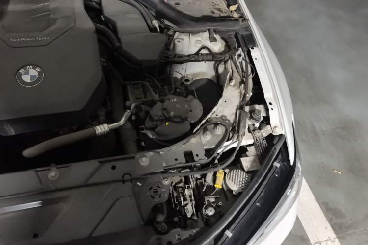 Used BMW 3 Series 2022 320Li M Sport Package Engine Bay Left