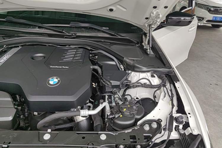 Used BMW 3 Series 2022 Updated 325i M Sport Package Engine Bay Left