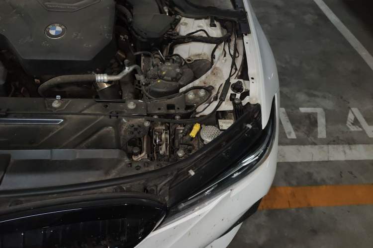 Used BMW 3 Series 2022 325i M Sport Night Edition Package Engine Bay Left
