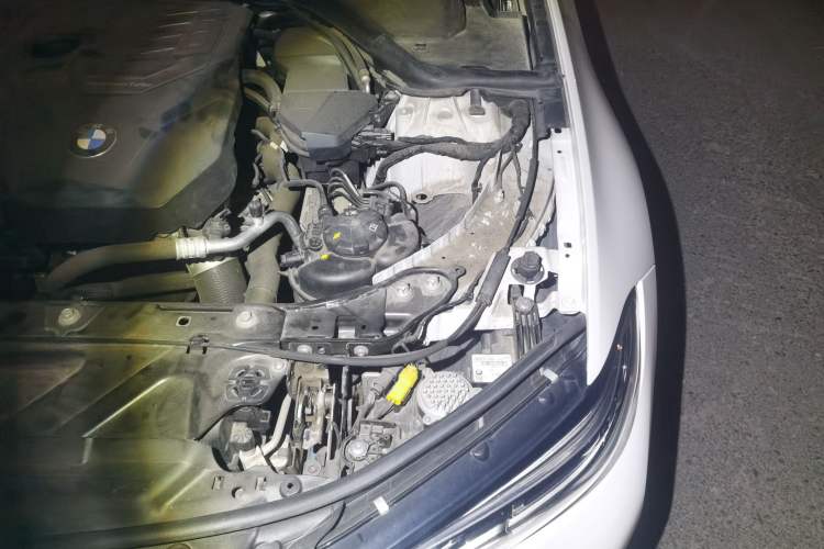 Used BMW 3 Series 2022 Updated 325i M Sport Package Engine Bay Left