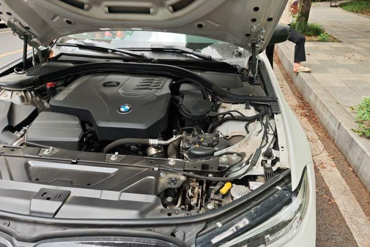 Used BMW 3 Series 2022 325i M Sport Package Engine Bay Left