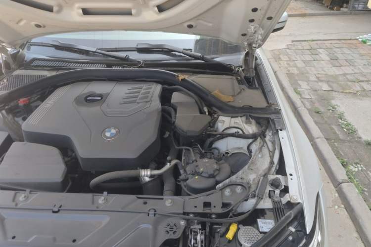Used BMW 3 Series 2022 325i M Sport Package Engine Bay Left