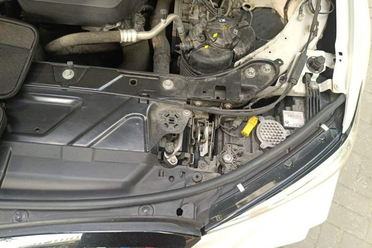 Used BMW 3 Series 2022 325Li M Sport Night Edition Package Engine Bay Left