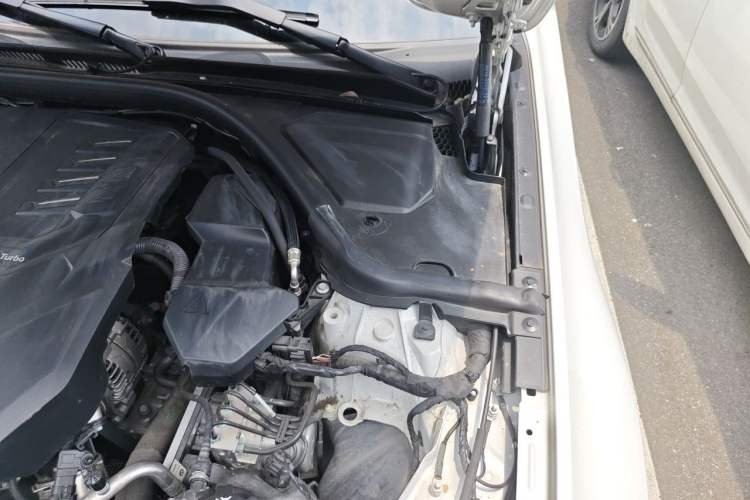 Used BMW 3 Series 2022 325Li M Sport Package Engine Bay Left