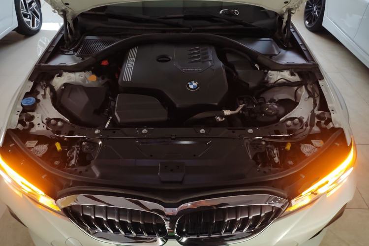 Used BMW 3 Series 2022 325Li M Sport Package Engine Bay