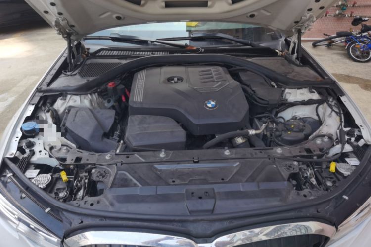 Used BMW 3 Series 2022 Restyled 320Li M Sport Package Engine Bay