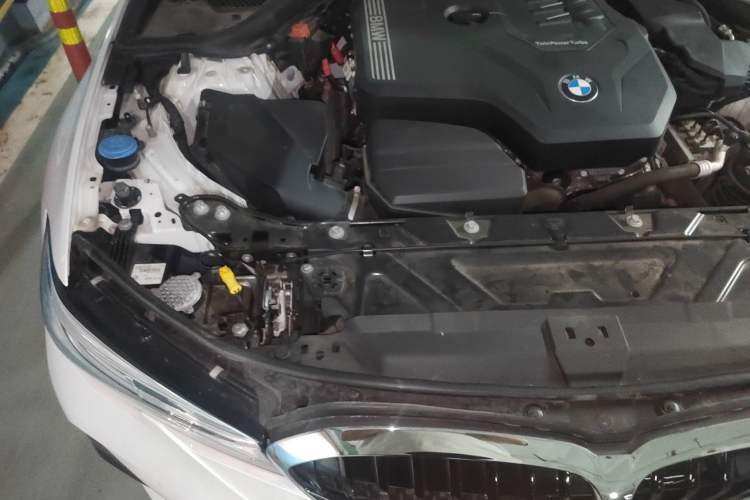 Used BMW 3 Series 2022 320Li M Sport Package Engine Bay Right
