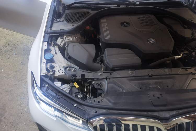 Used BMW 3 Series 2022 Restyled 325Li xDrive M Sport Package Engine Bay Right
