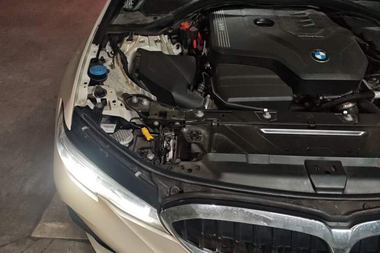 Used BMW 3 Series 2022 325Li M Sport Package Engine Bay Right