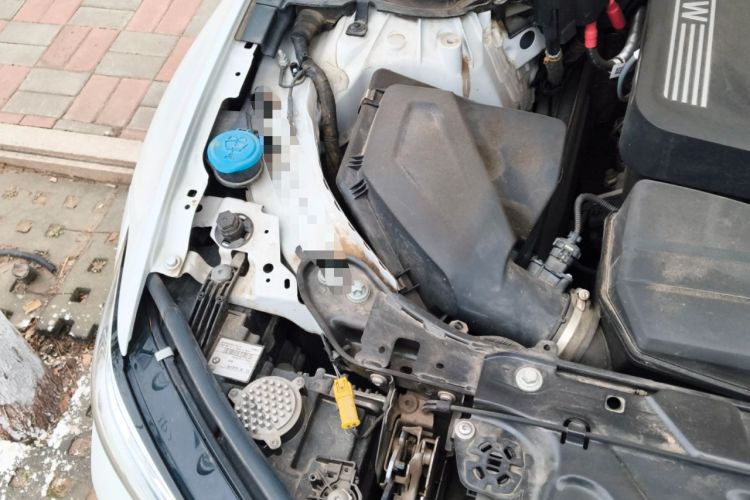 Used BMW 3 Series 2022 Updated 320i Sport Package Engine Bay Right