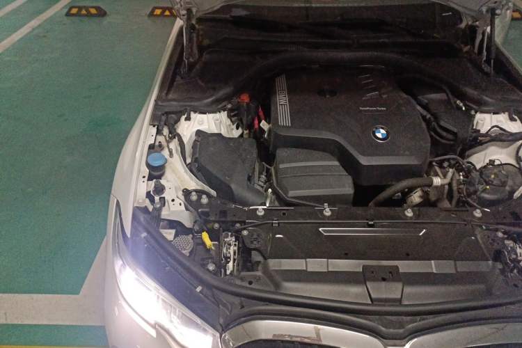 Used BMW 3 Series 2022 325Li M Sport Package Engine Bay Right