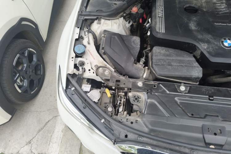 Used BMW 3 Series 2022 320Li M Sport Package Engine Bay Right